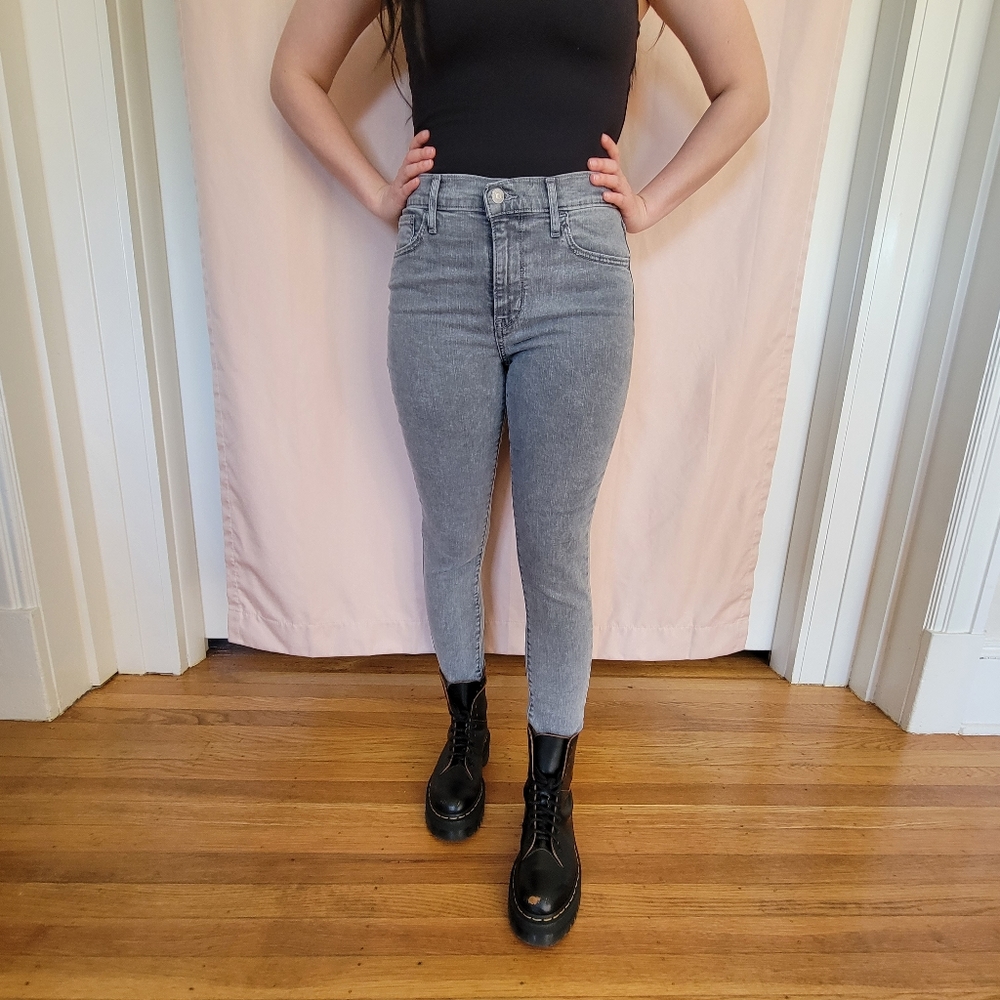 Levi's 720 High Rise Super Skinny Jeans Light Grey - Size 27 SHORT